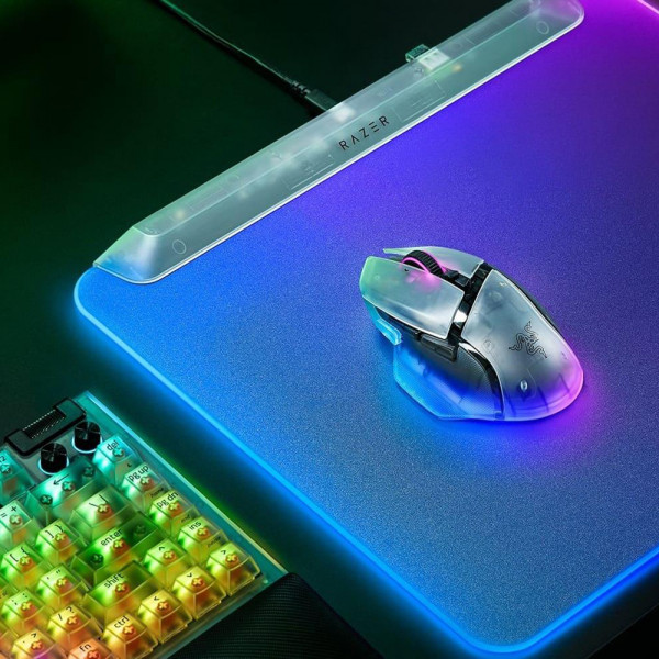 Razer Basilisk V3 Pro 35K Phantom White Edition