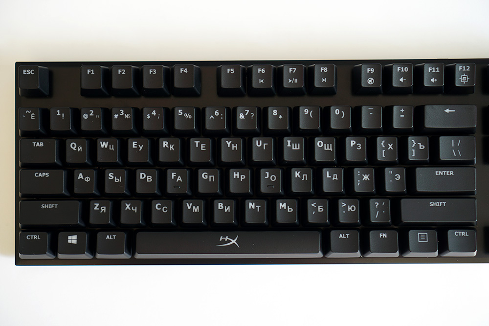 Раскладка у клавиатуры HyperX Alloy FPS классическая, чистая американка (ANSI)