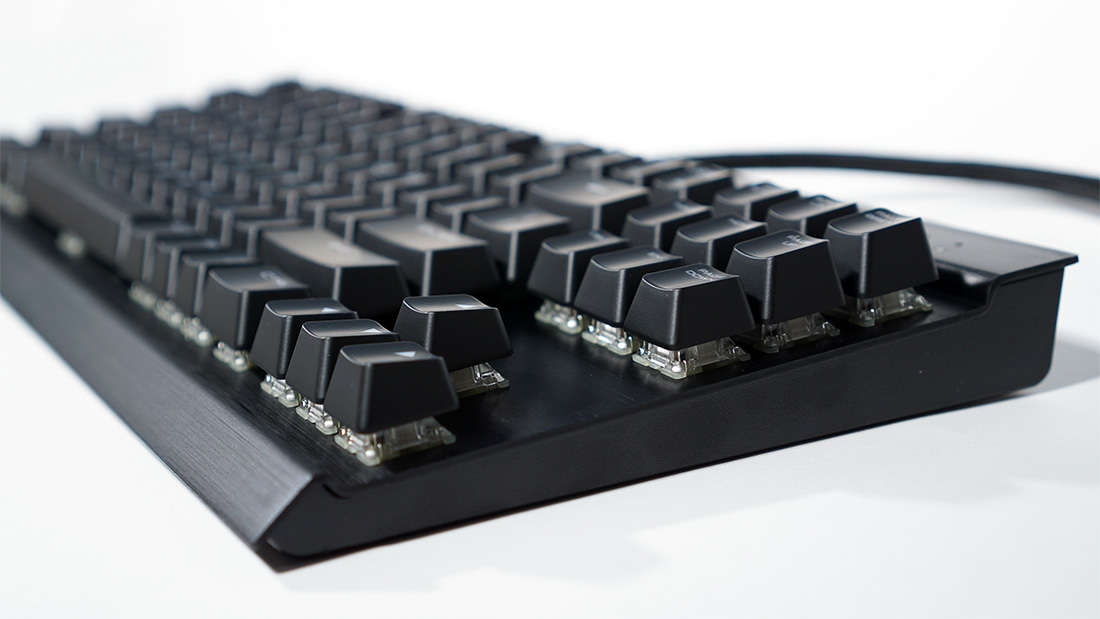 Обзор механической клавиатуры Corsair K65 RGB RapidFire. 