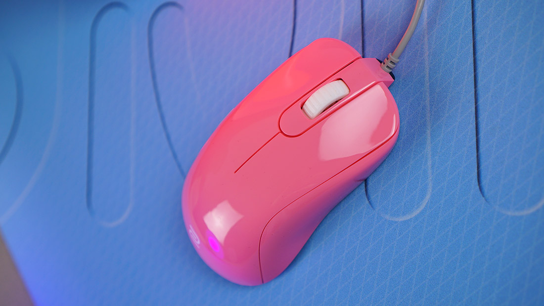 Симметрия мыши. Zowie g-SR-se Divina Pink. Mousepad: Zowie g-SR-se rouge. Zowie Mouse g. Zowie s1.